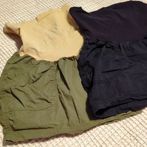 2 motherhood maternity shorts
